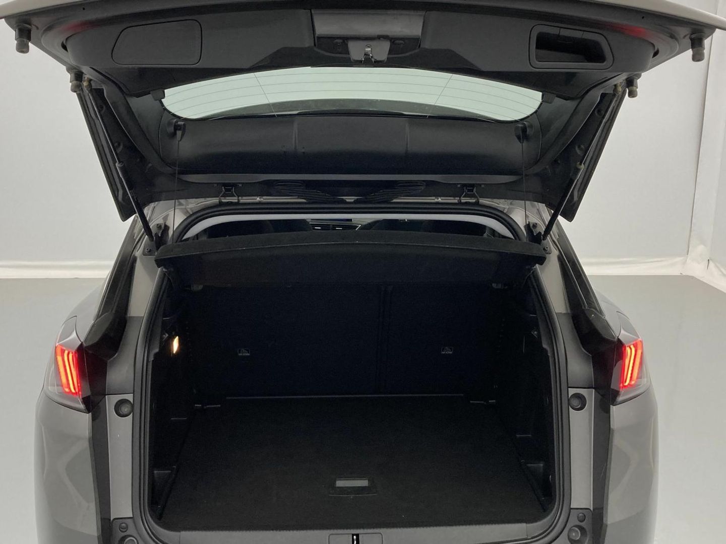 Peugeot 3008 PureTech 130 S&S Active Pack 96 kW (130 CV)