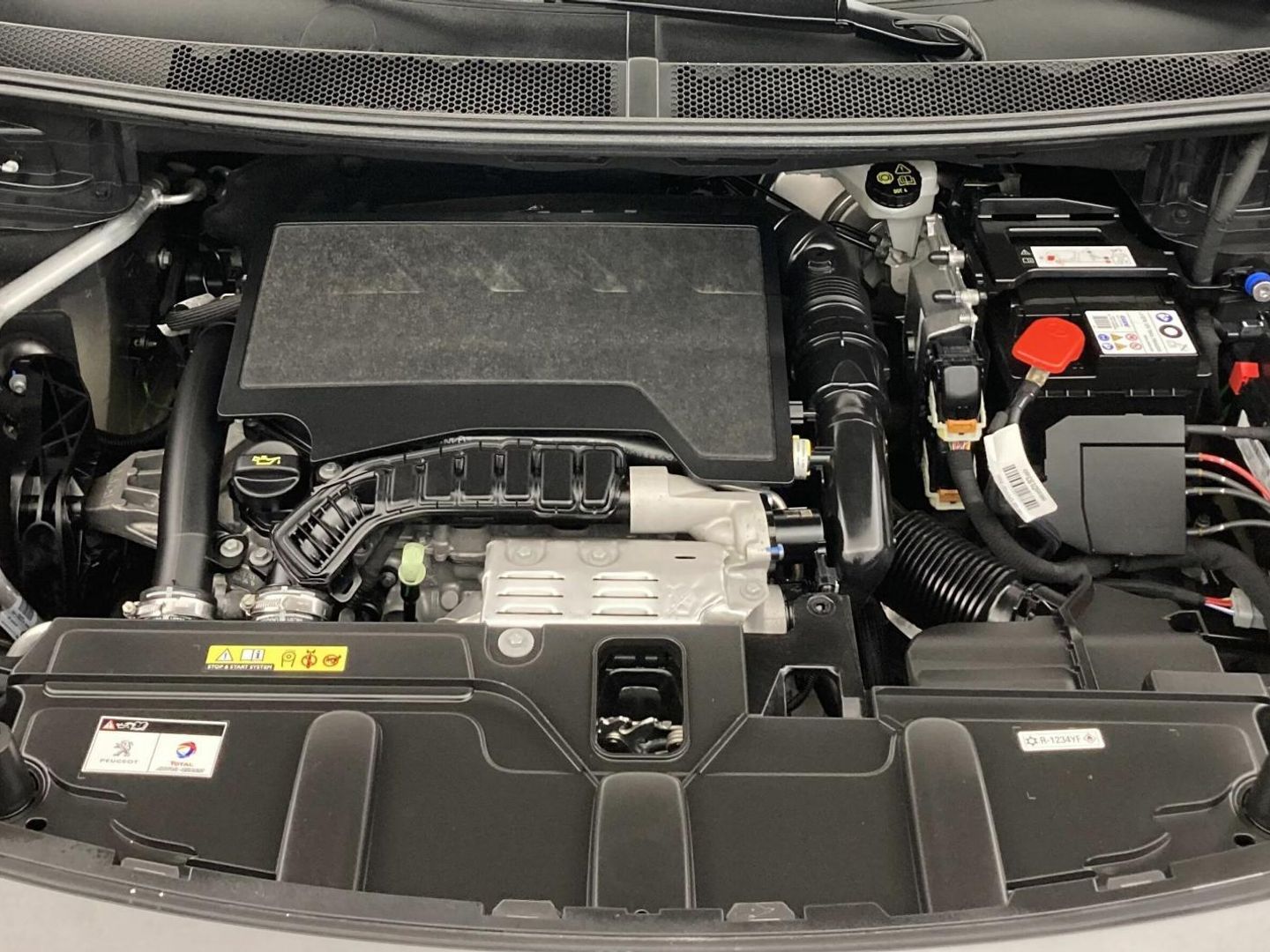Peugeot 3008 PureTech 130 S&S Active Pack 96 kW (130 CV)