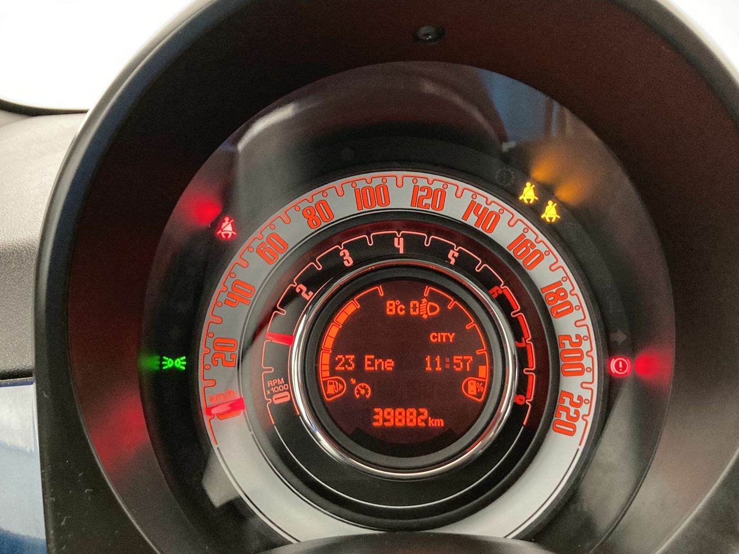 Fiat 500 1.0 Hybrid Dolcevita 51 kW (70 CV)