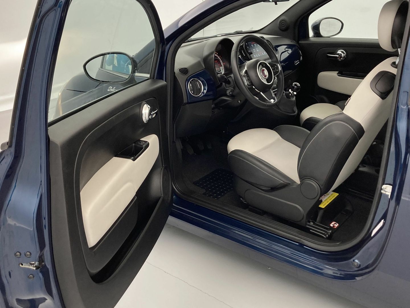 Fiat 500 1.0 Hybrid Dolcevita 51 kW (70 CV)