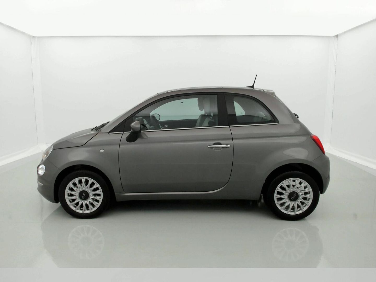 Fiat 500 1.0 Hybrid Dolcevita 51 kW (70 CV)