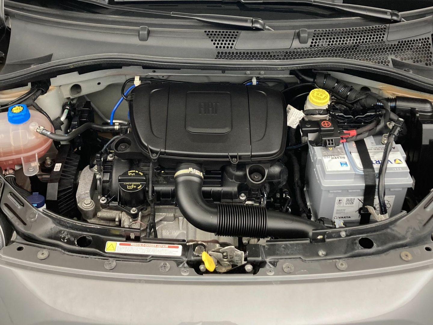 Fiat 500 1.0 Hybrid Dolcevita 51 kW (70 CV)