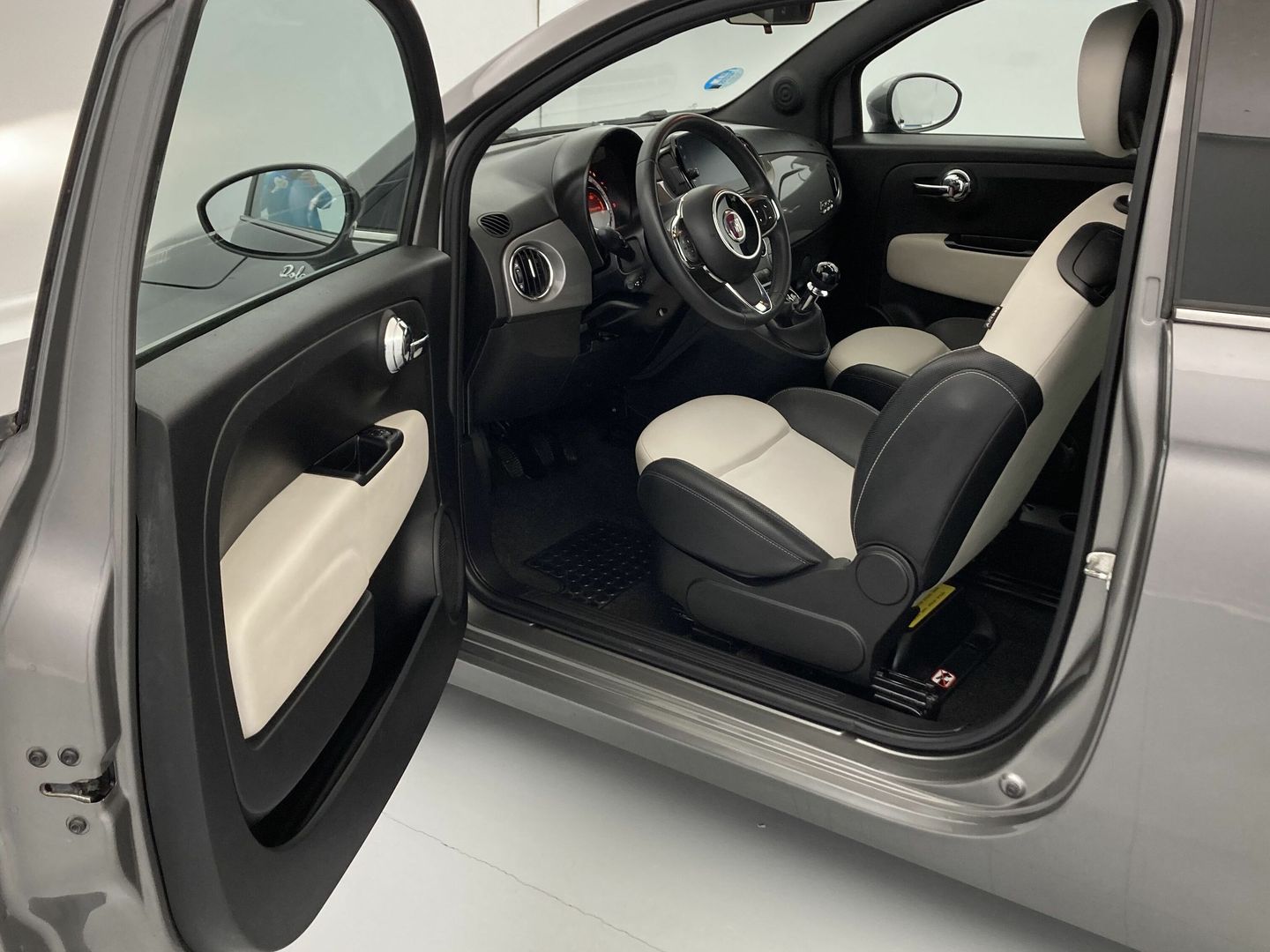 Fiat 500 1.0 Hybrid Dolcevita 51 kW (70 CV)