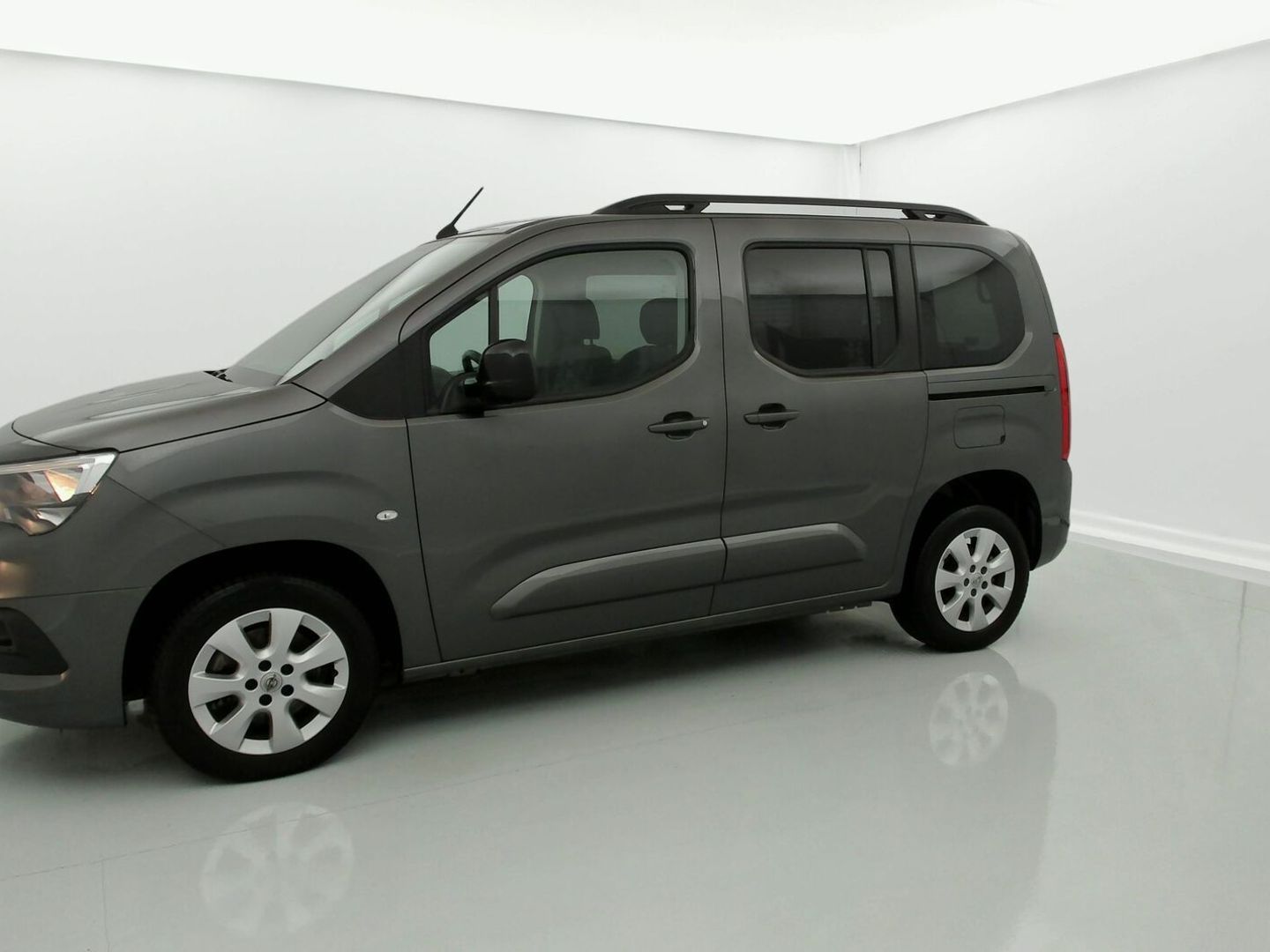 Opel Combo Life 1.5 TD Business Elegance Plus L1 AT 96 kW (130 CV)