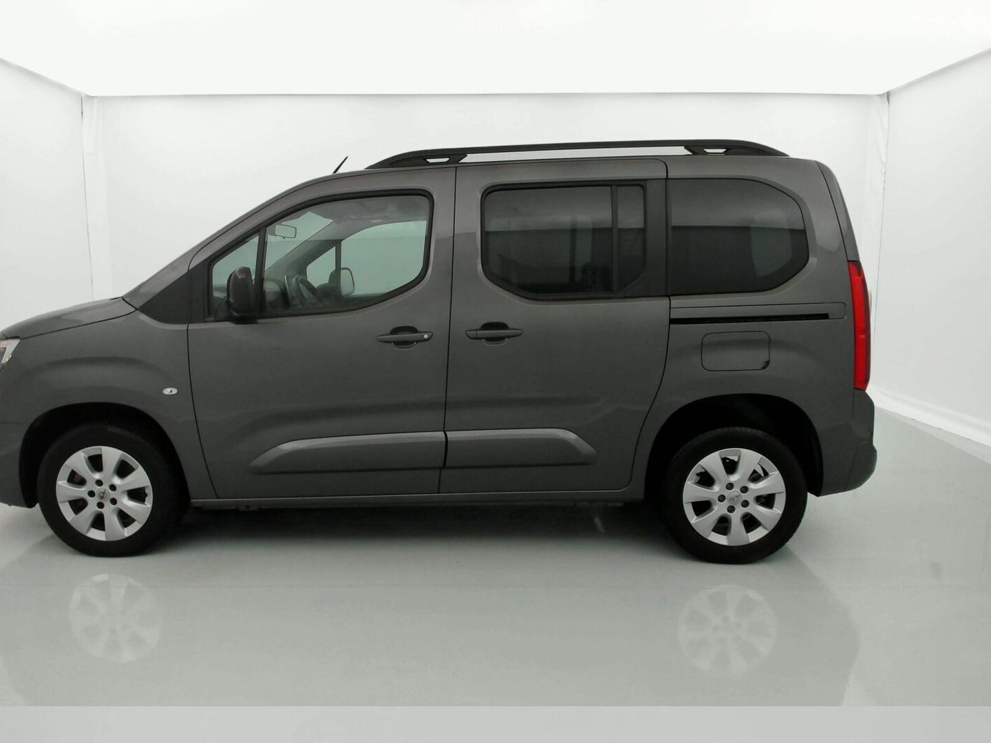 Opel Combo Life 1.5 TD Business Elegance Plus L1 AT 96 kW (130 CV)
