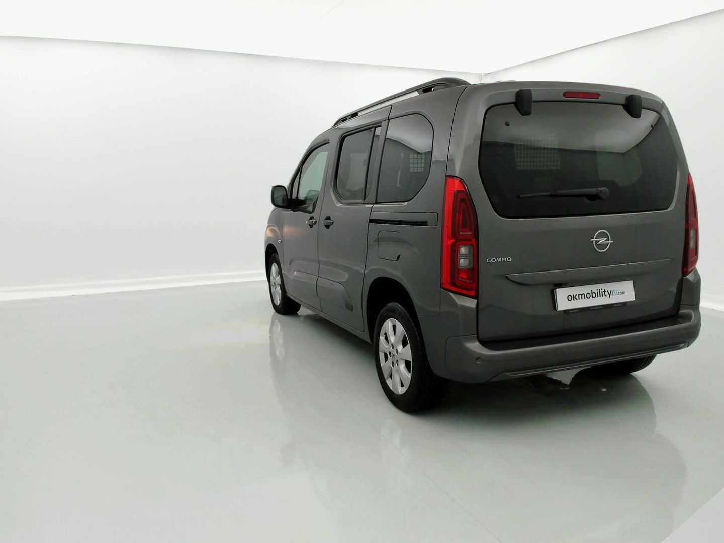 Opel Combo Life 1.5 TD Business Elegance Plus L1 AT 96 kW (130 CV)
