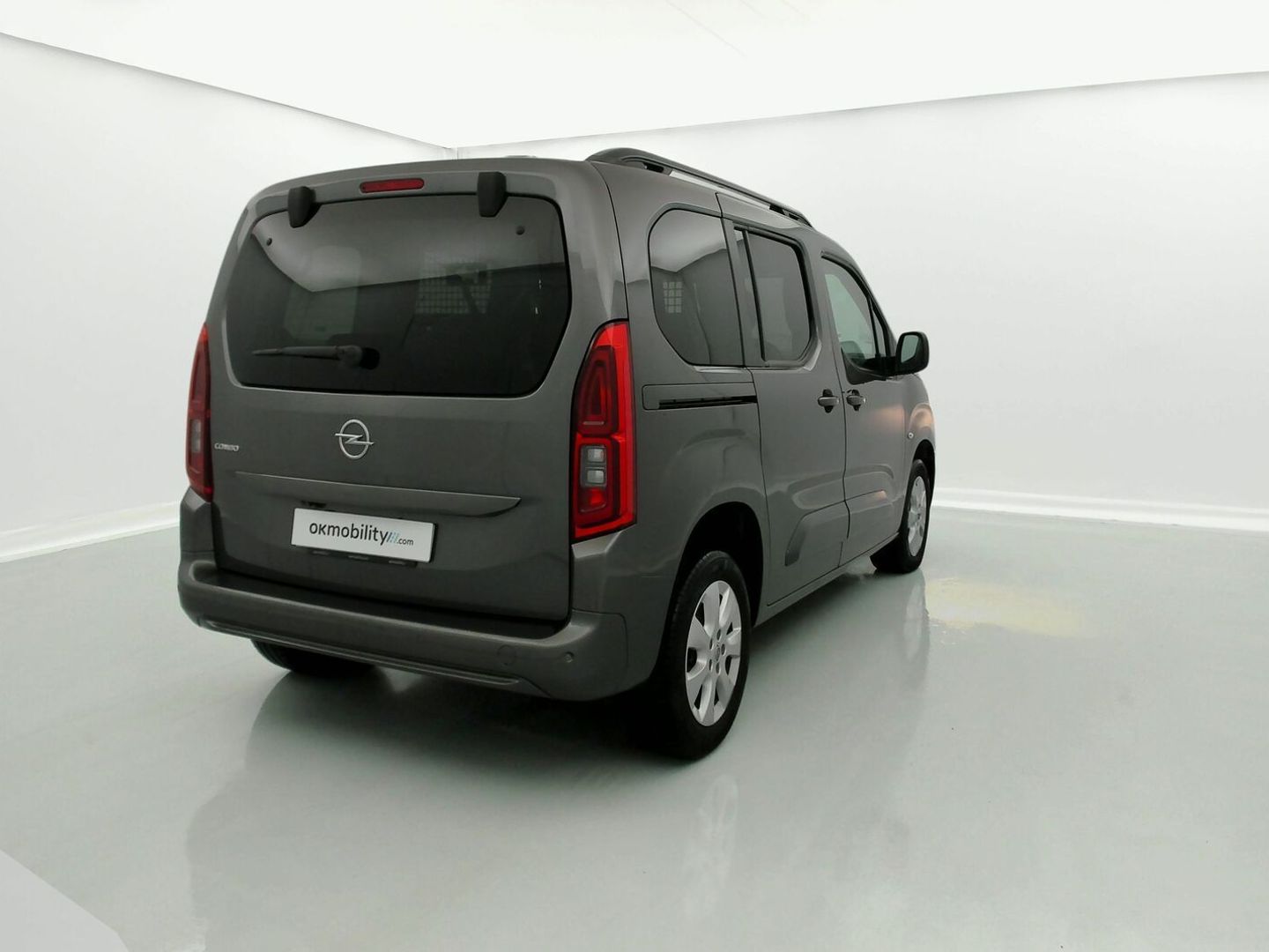 Opel Combo Life 1.5 TD Business Elegance Plus L1 AT 96 kW (130 CV)