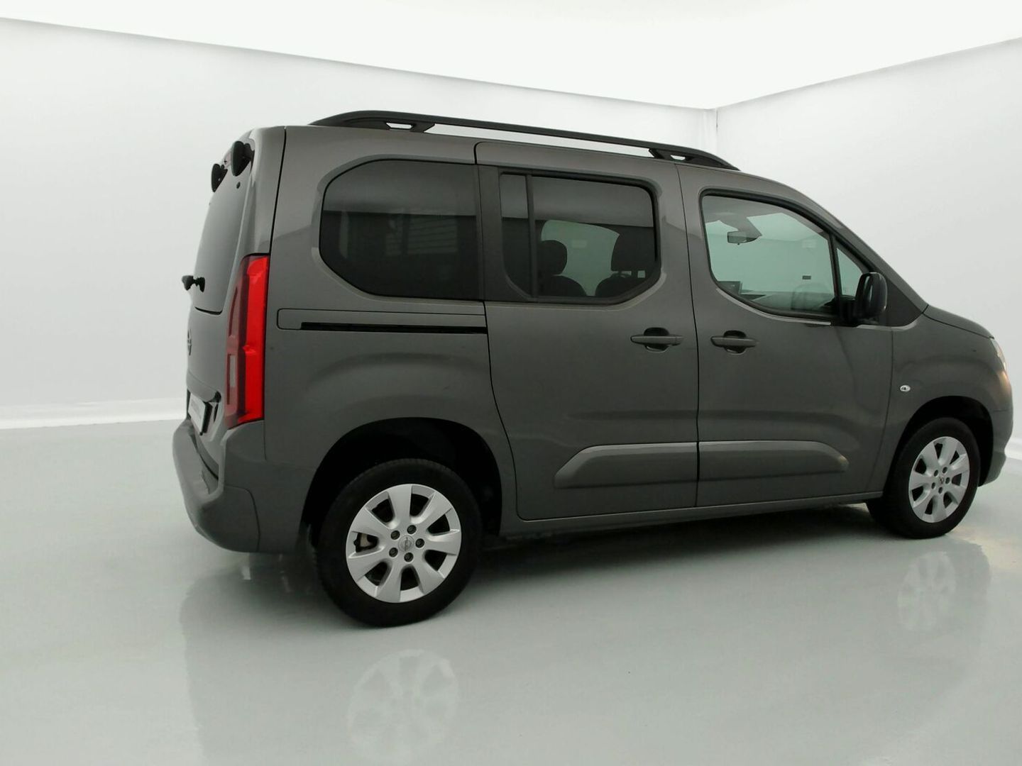 Opel Combo Life 1.5 TD Business Elegance Plus L1 AT 96 kW (130 CV)