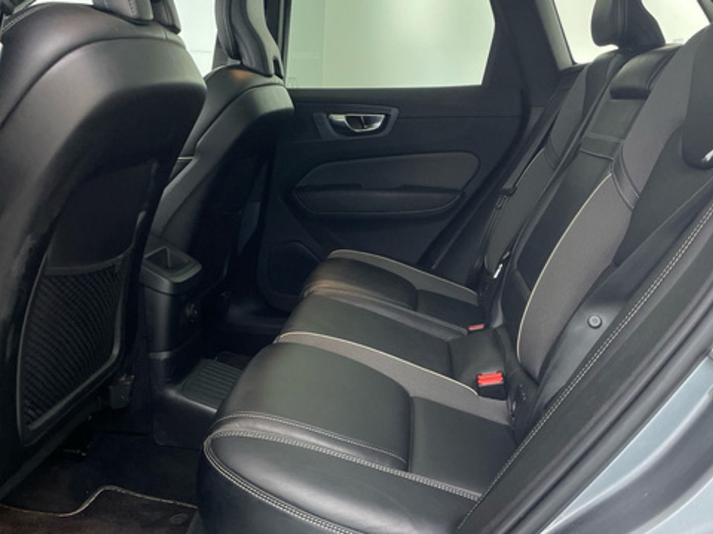 Volvo XC60 T8 R-Design AWD Auto 287 kW (390 CV)