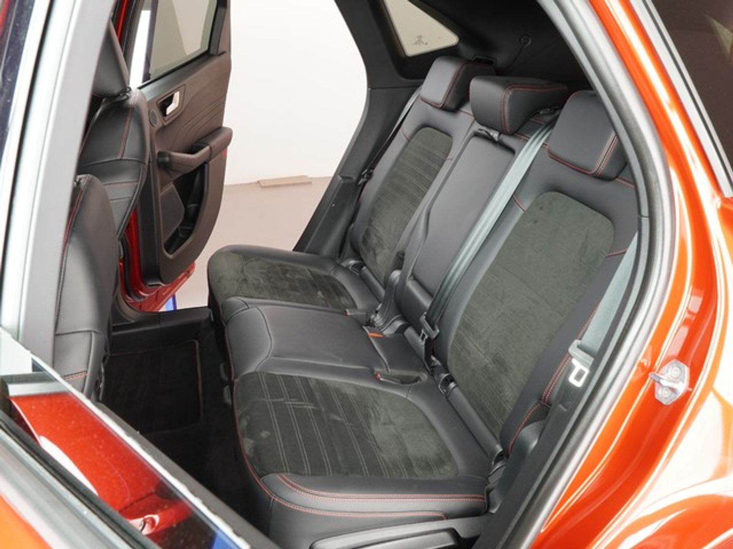 Ford Kuga 2.5 Duratec FHEV ST-Line X 4x2 Auto 140 kW (190 CV)