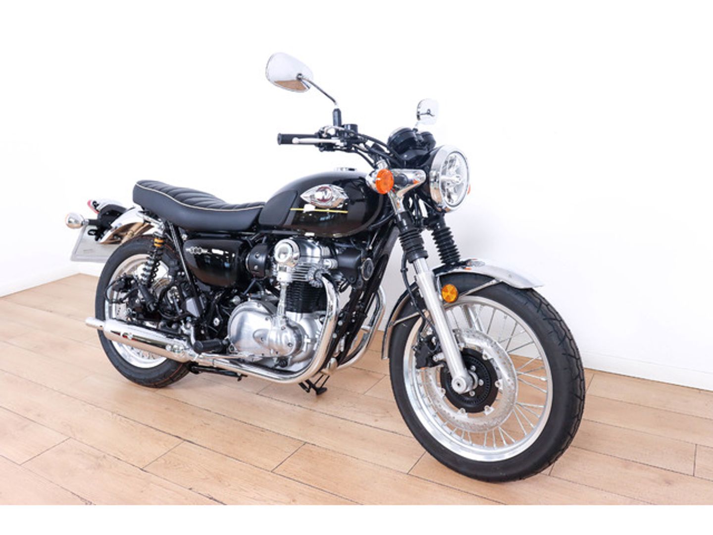 Kawasaki W800