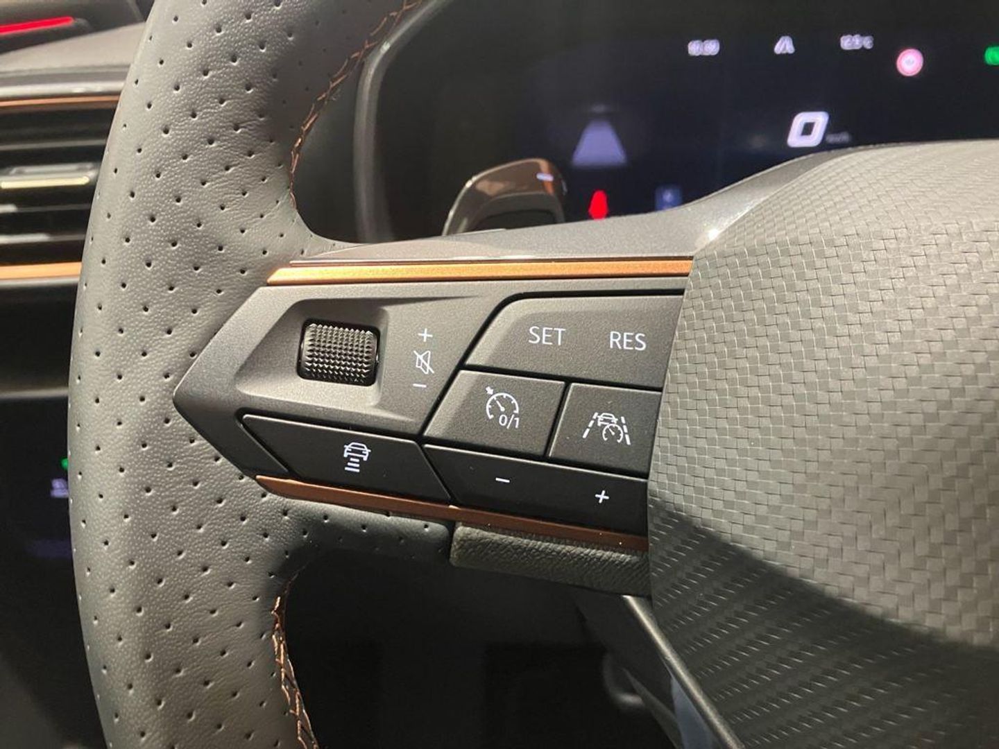 CUPRA León 1.5 eTSI DSG 110 kW (150 CV)