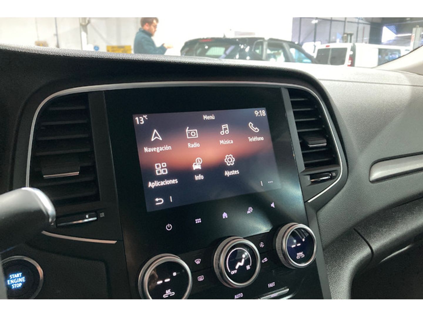Renault Megane Sport Tourer E-TECH Intens 118 kW (160 CV)