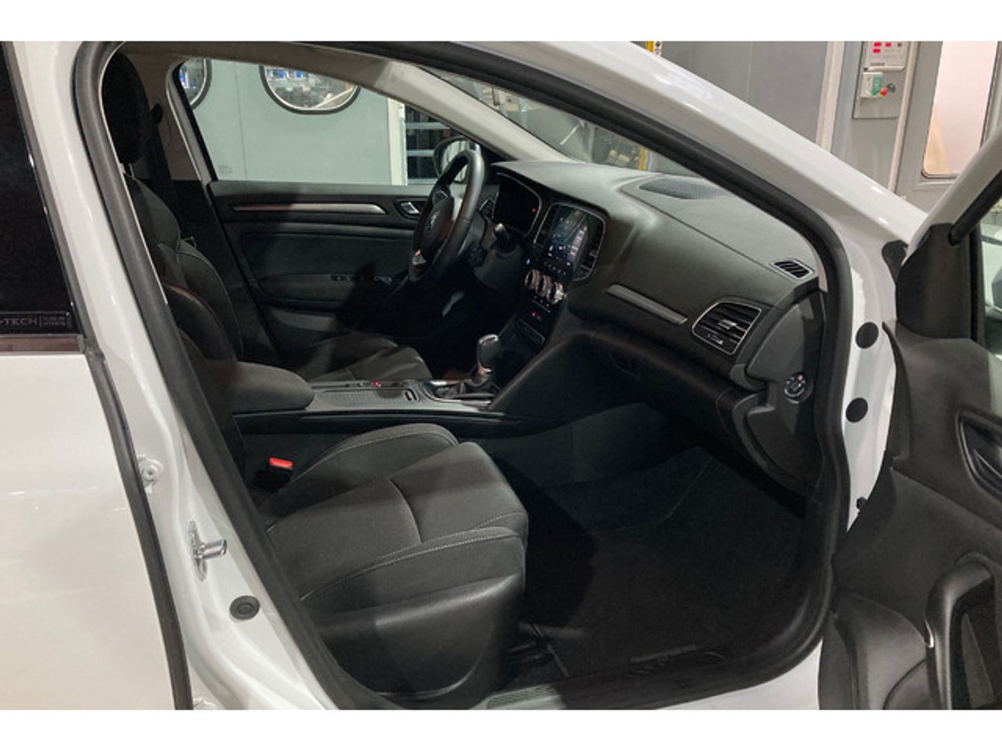 Renault Megane Sport Tourer E-TECH Intens 118 kW (160 CV)