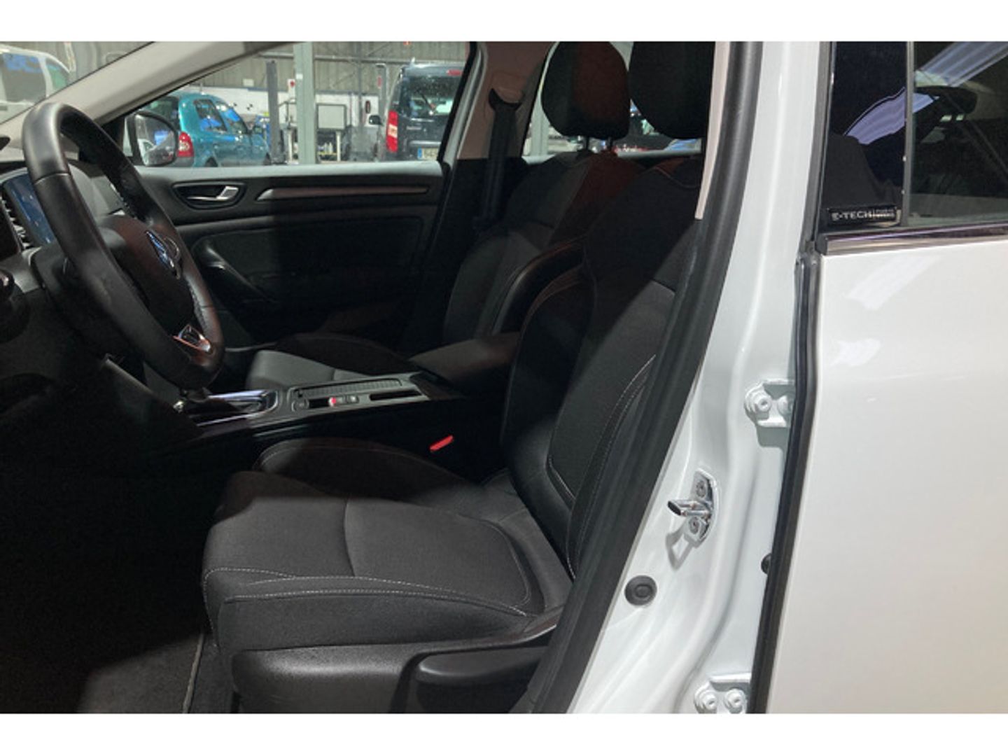 Renault Megane Sport Tourer E-TECH Intens 118 kW (160 CV)