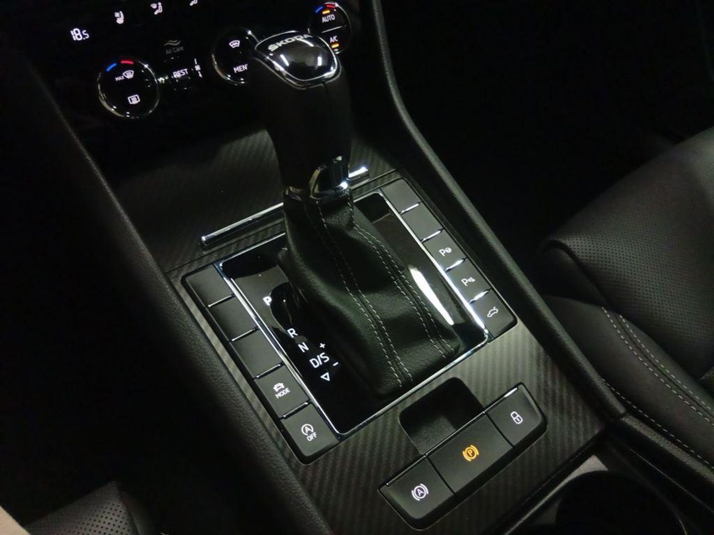 Skoda Superb 2.0 TDI Sport Line DSG 110 kW (150 CV)