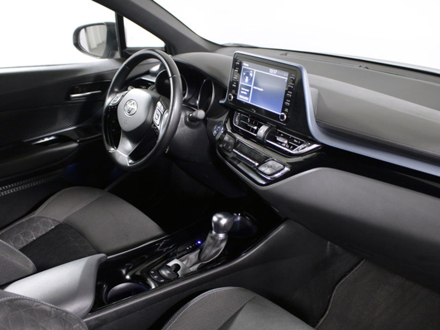 Toyota C-HR 1.8 125H Advance 90 kW (122 CV)