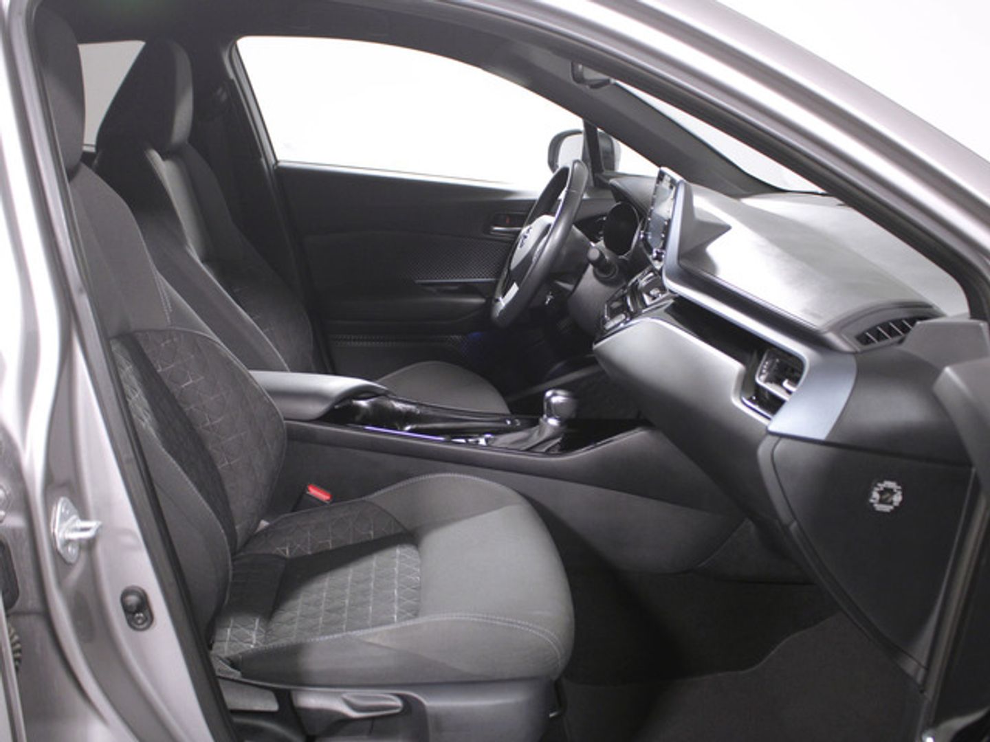 Toyota C-HR 1.8 125H Advance 90 kW (122 CV)