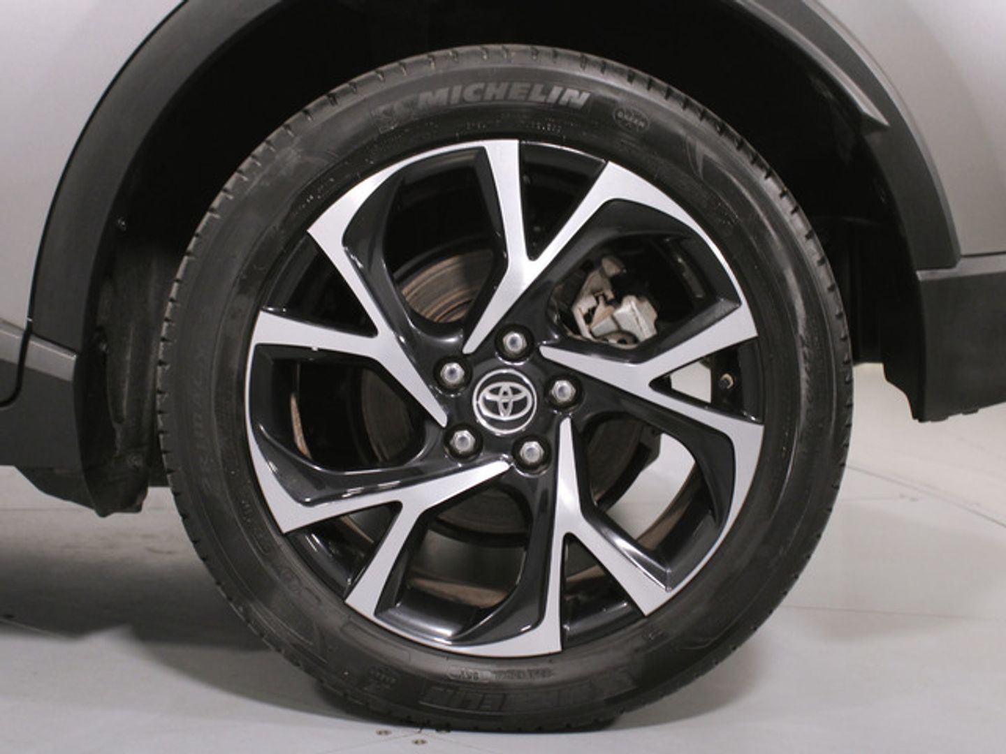 Toyota C-HR 1.8 125H Advance 90 kW (122 CV)