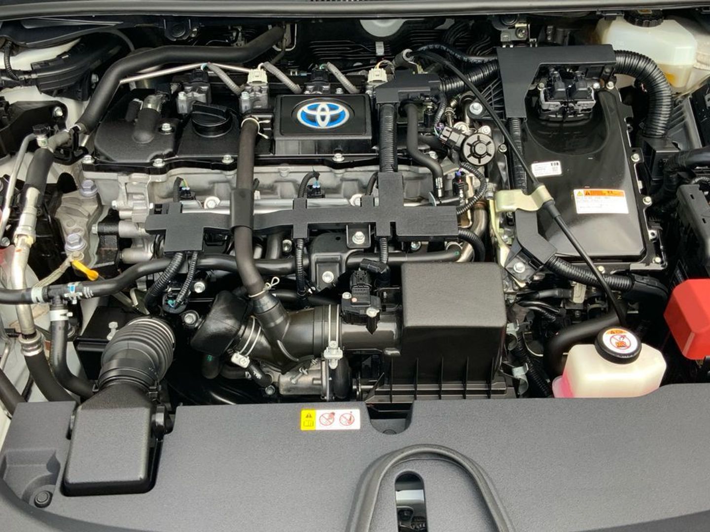 Toyota Corolla 1.8 125 Híbrido Active Tech E-CVT 90 kW (122 CV)