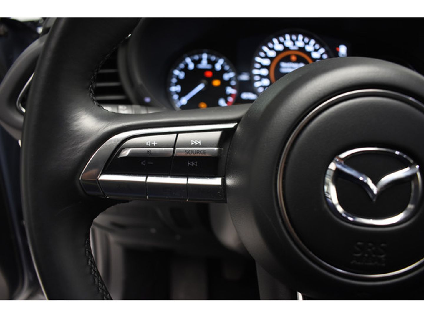 Mazda CX-30 2.0 e-Skyactive-X Evolution 2WD 137 kW (186 CV)