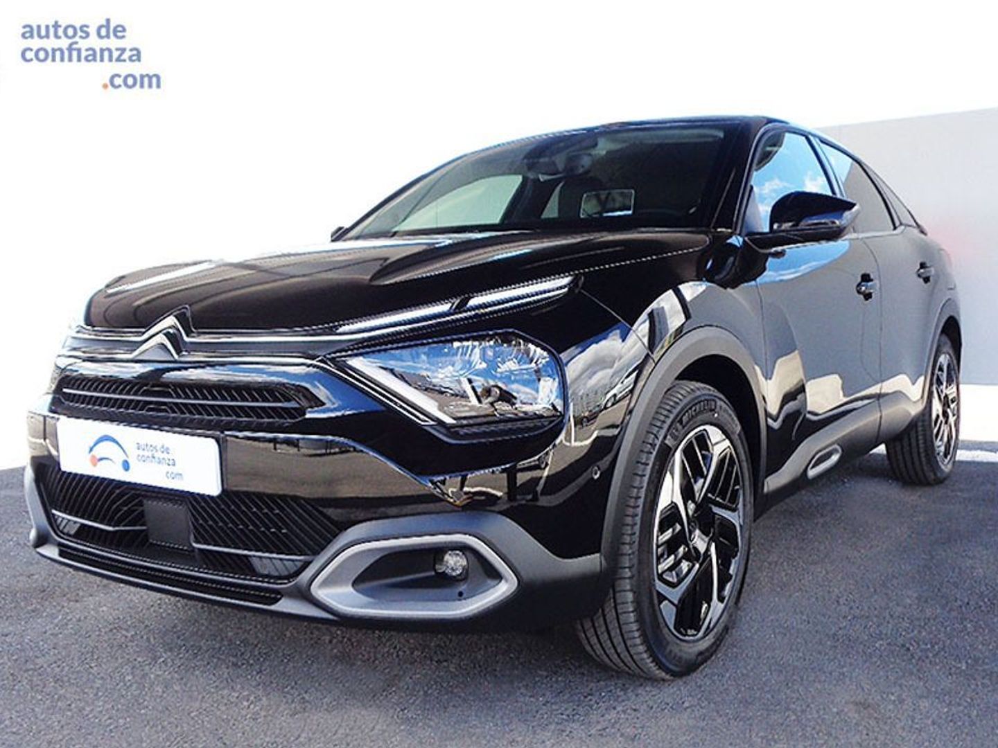 Citroen C4 BlueHDi 130 S&S Shine EAT8 96 kW (130 CV) Negro SUV