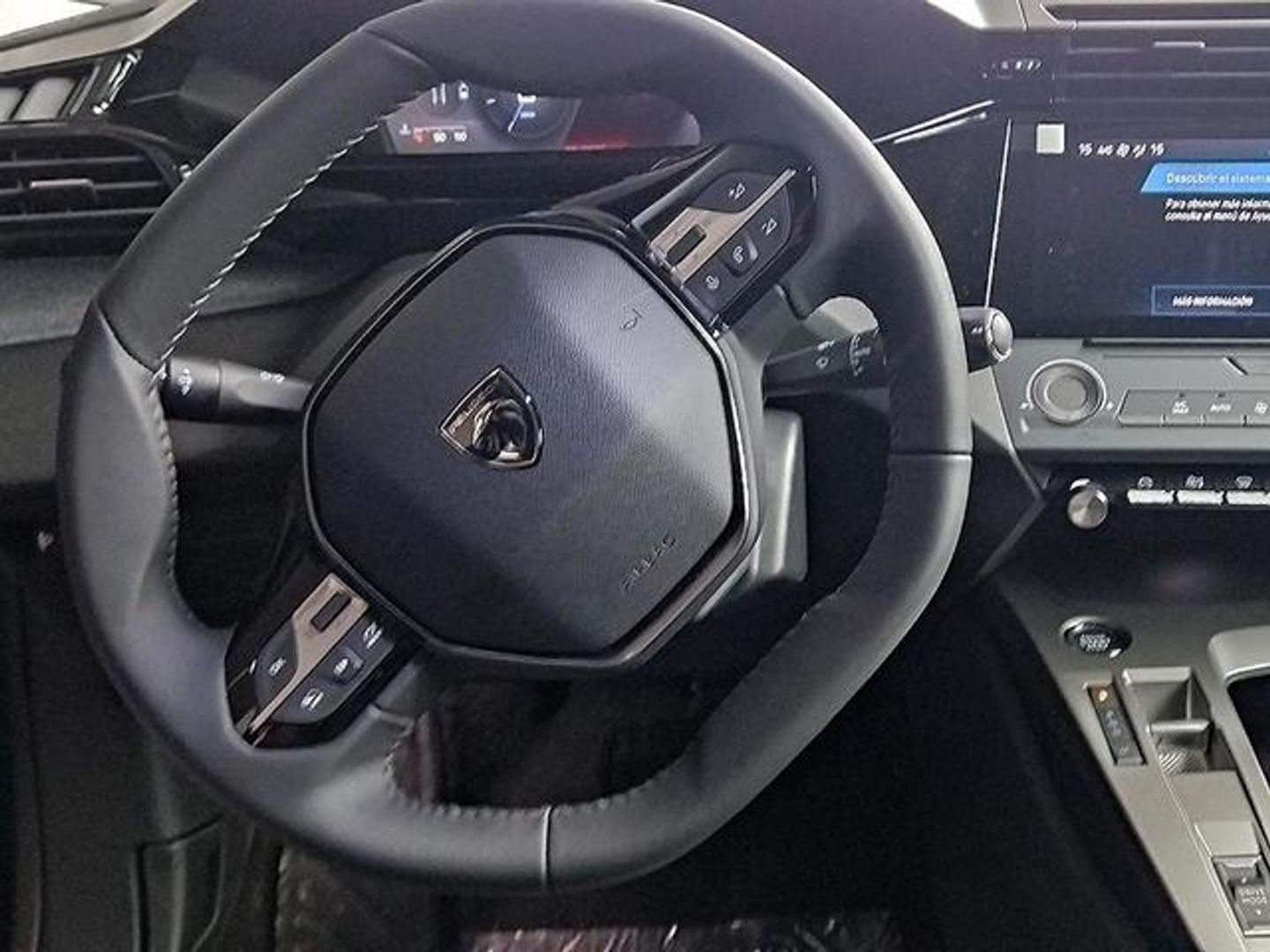 Peugeot 408 Allure Hybrid 145 eDCS6 107 kW (145 CV)