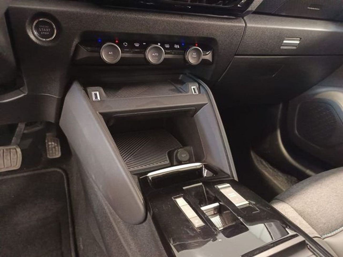 Citroen C4 PureTech 130 S&S Shine EAT8 96 kW (130 CV)