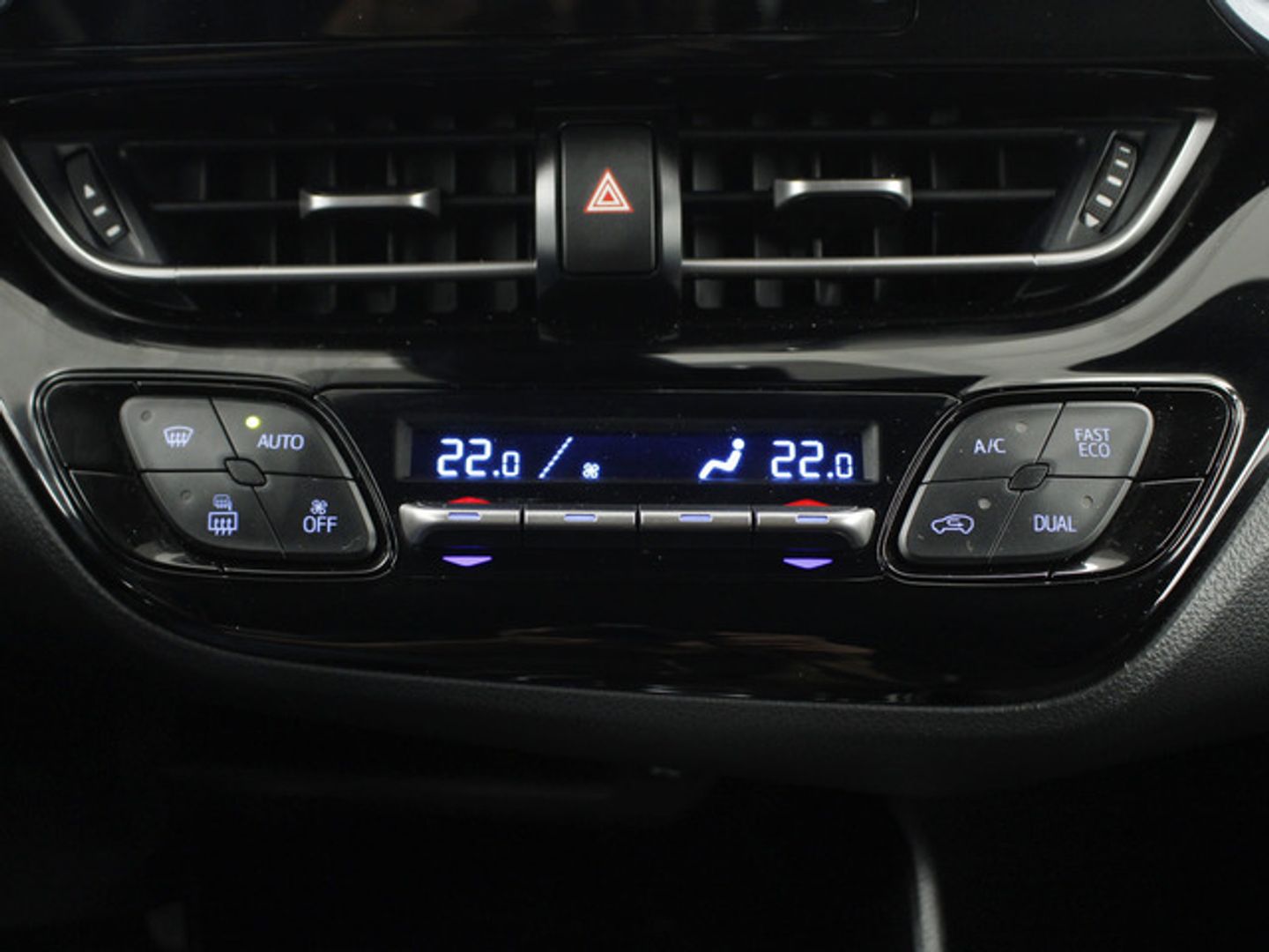 Toyota C-HR 1.8 125H Advance 90 kW (122 CV)