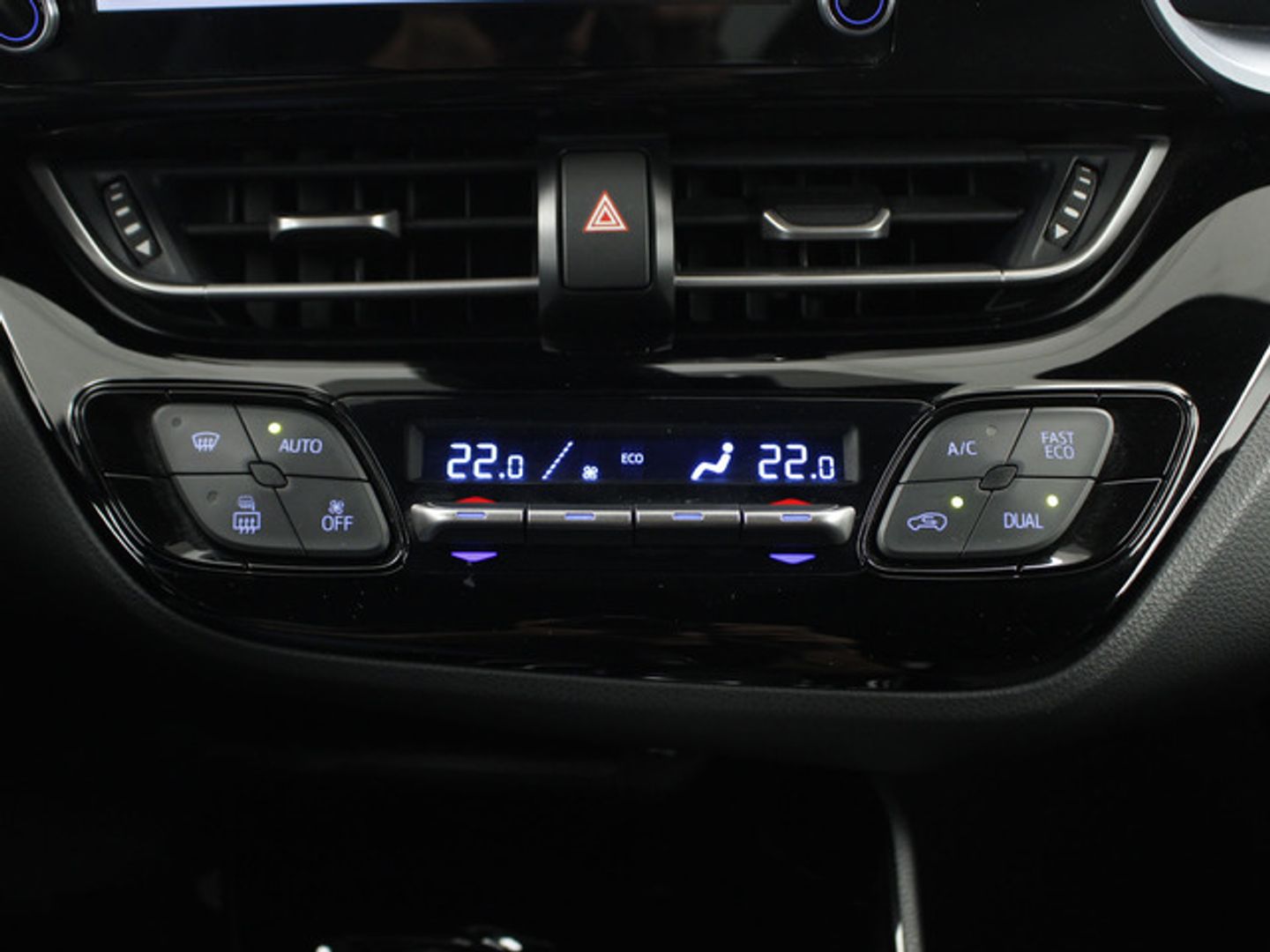 Toyota C-HR 1.8 125H Advance 90 kW (122 CV)