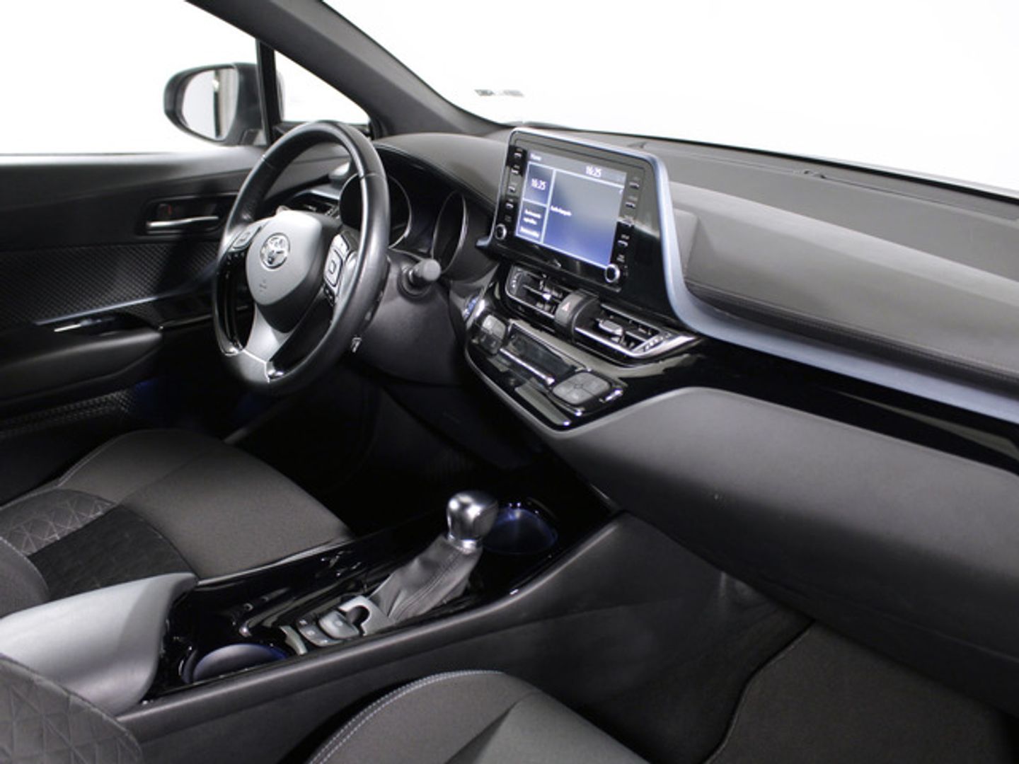 Toyota C-HR 1.8 125H Advance 90 kW (122 CV)