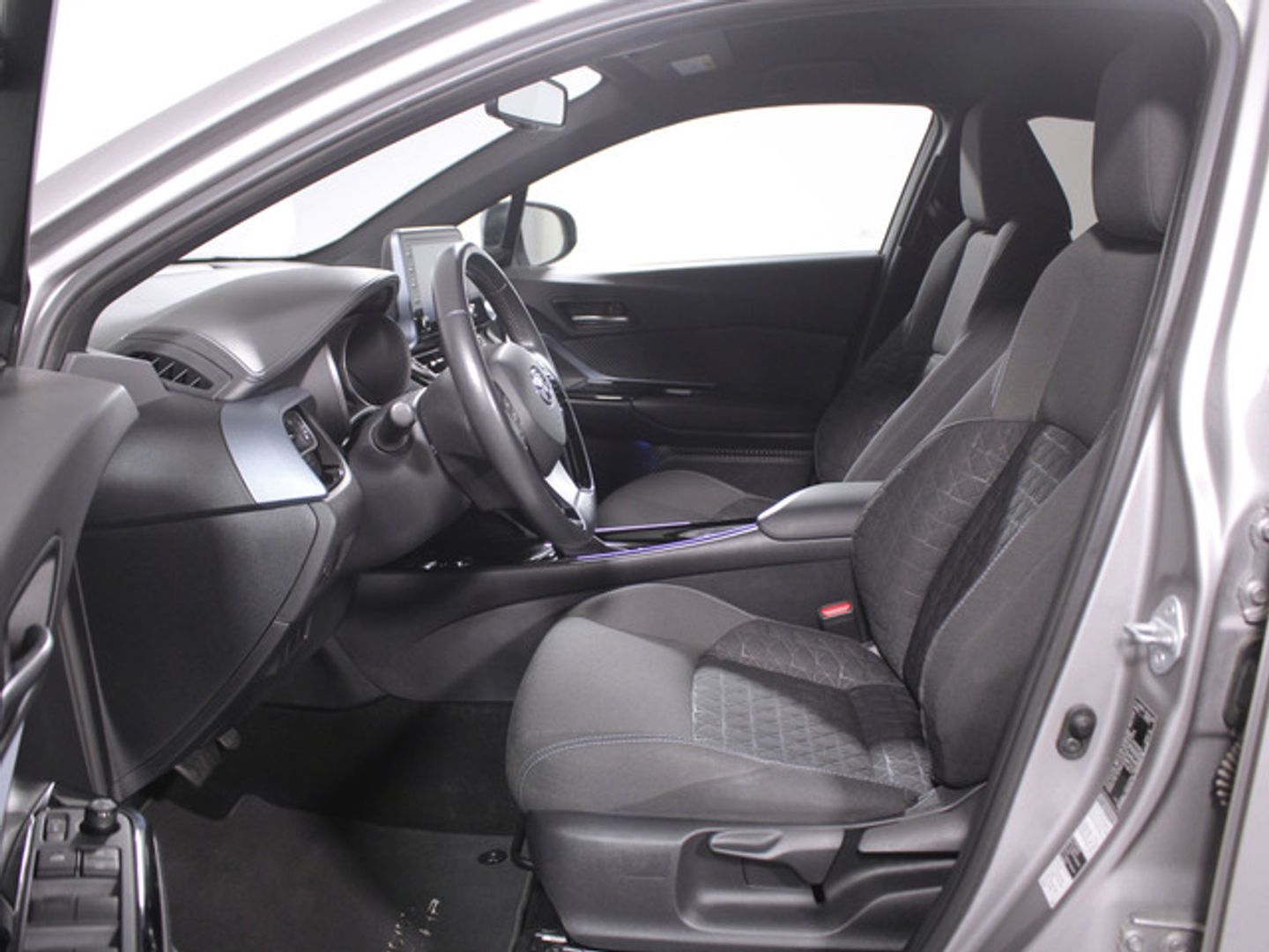 Toyota C-HR 1.8 125H Advance 90 kW (122 CV)