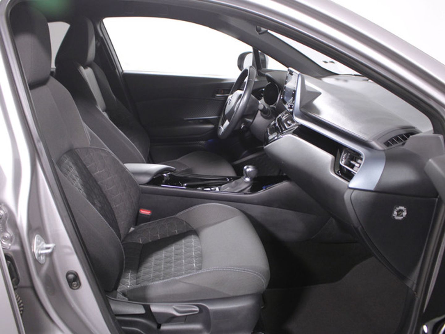 Toyota C-HR 1.8 125H Advance 90 kW (122 CV)