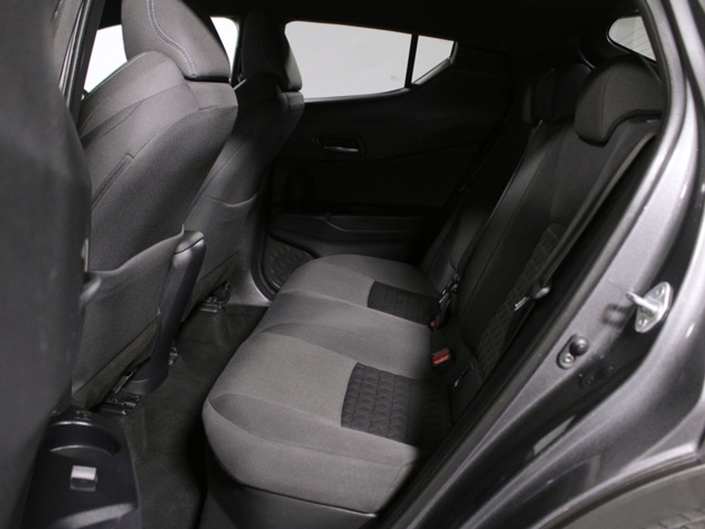Toyota C-HR 1.8 125H Advance 90 kW (122 CV)