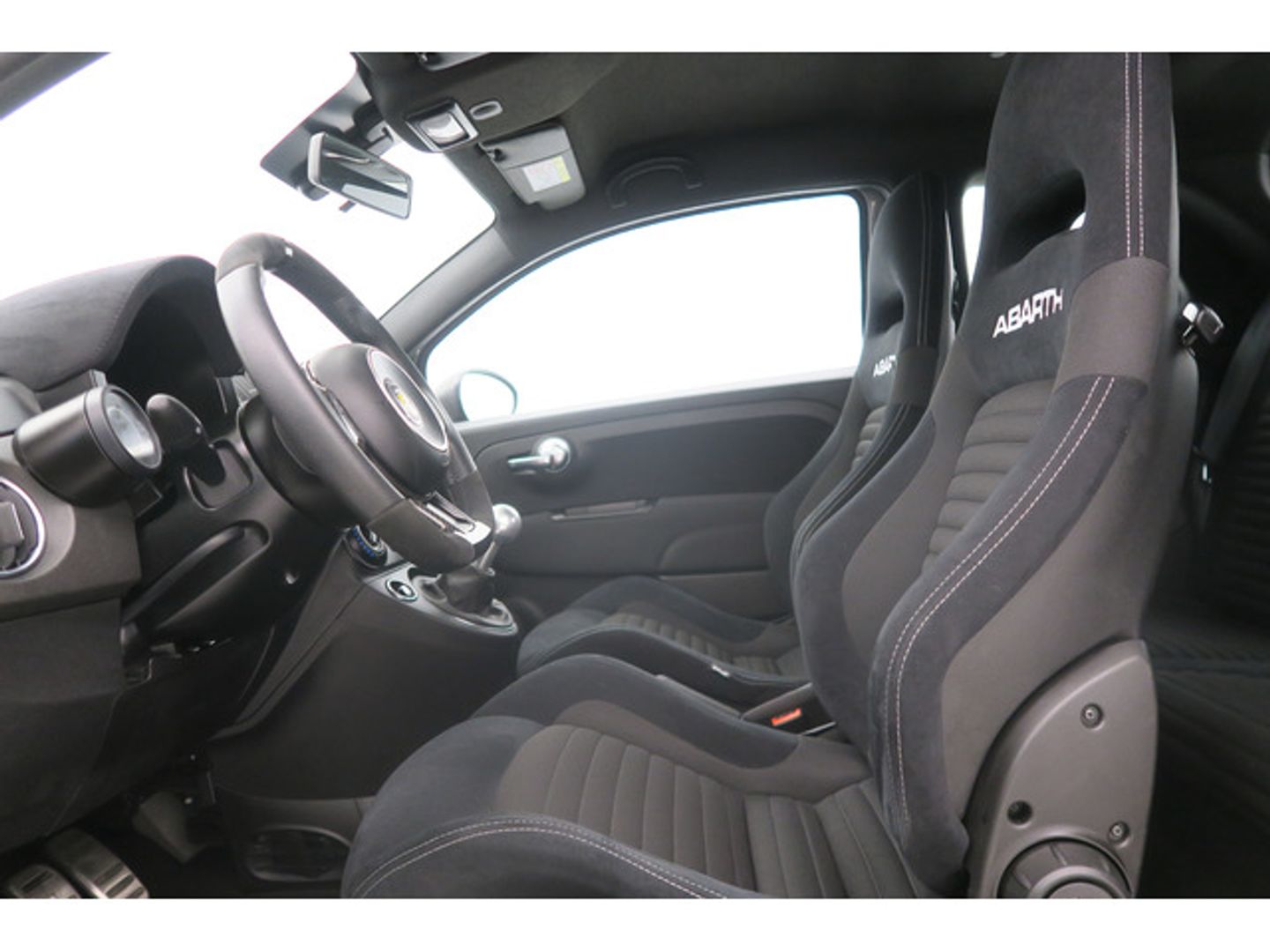 Abarth 500 1.4 16v T-Jet 695 132 kW (180 CV)
