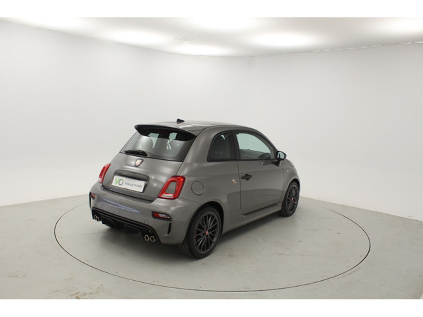 Abarth 500 1.4 16v T-Jet 695 132 kW (180 CV)