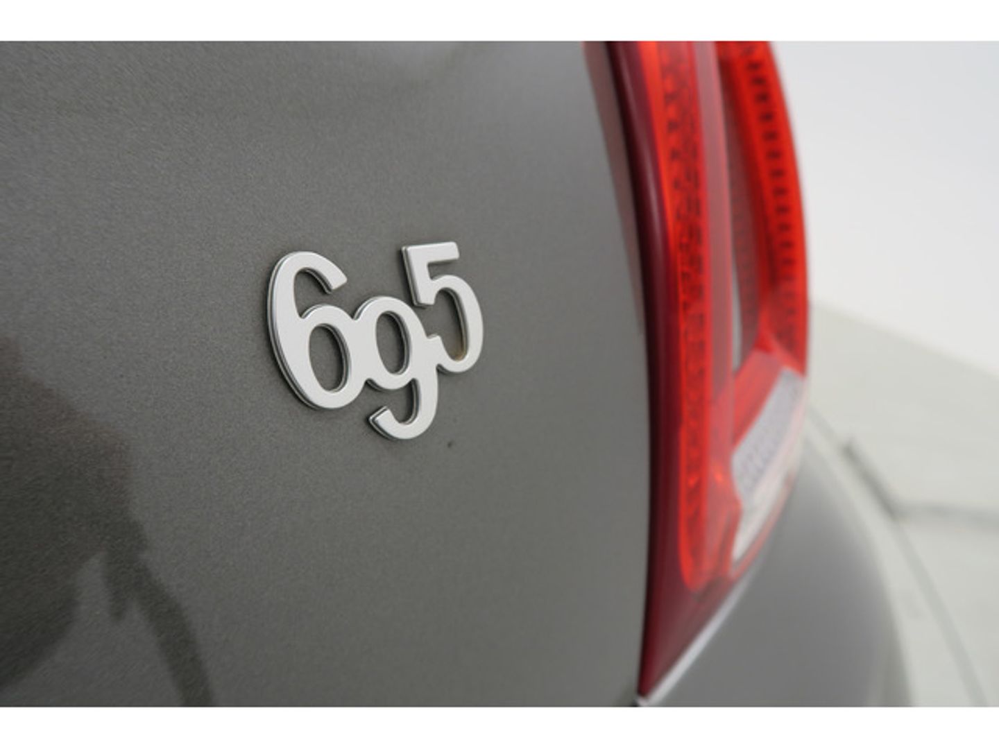 Abarth 500 1.4 16v T-Jet 695 132 kW (180 CV)