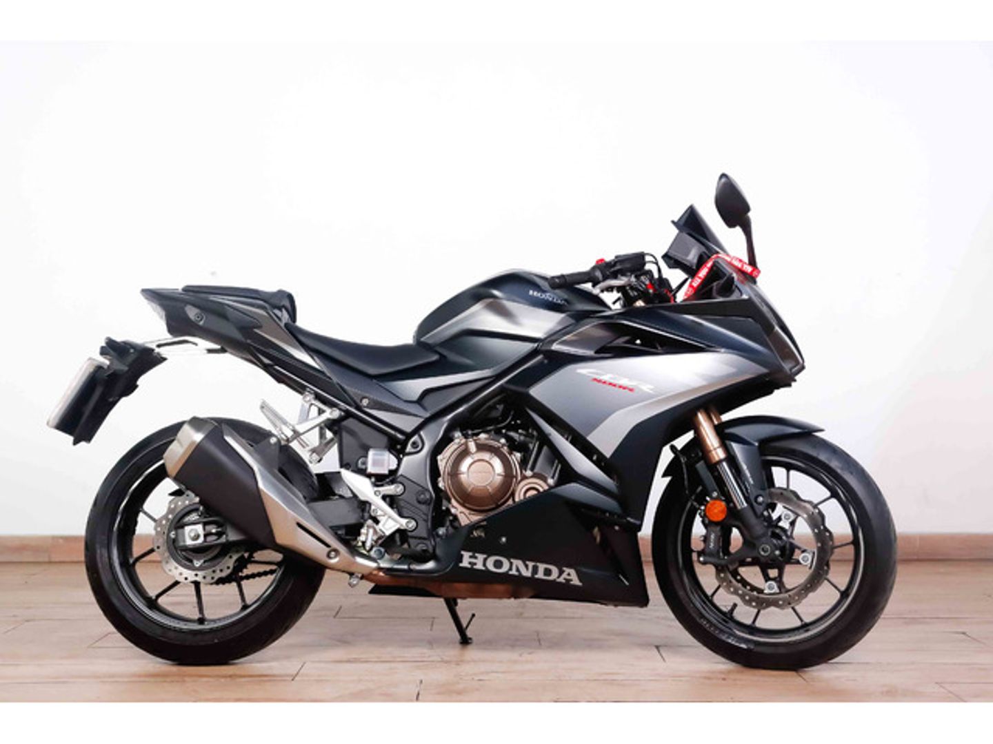 Honda CBR500R Gris Motorcycle