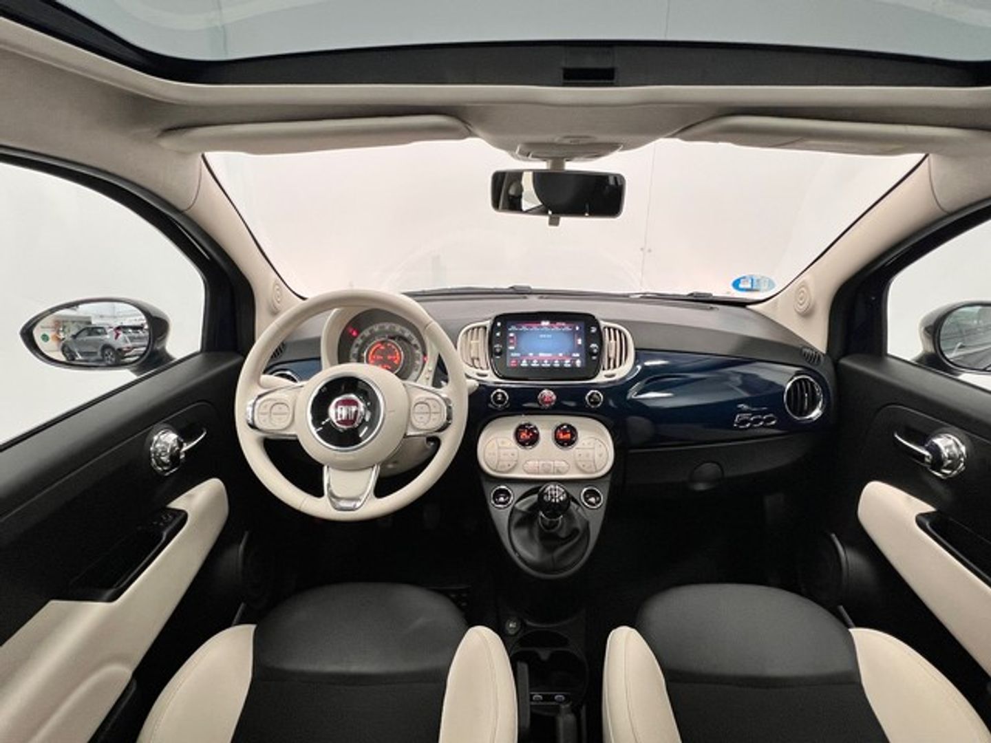 Fiat 500 1.0 Hybrid Dolcevita 51 kW (70 CV)