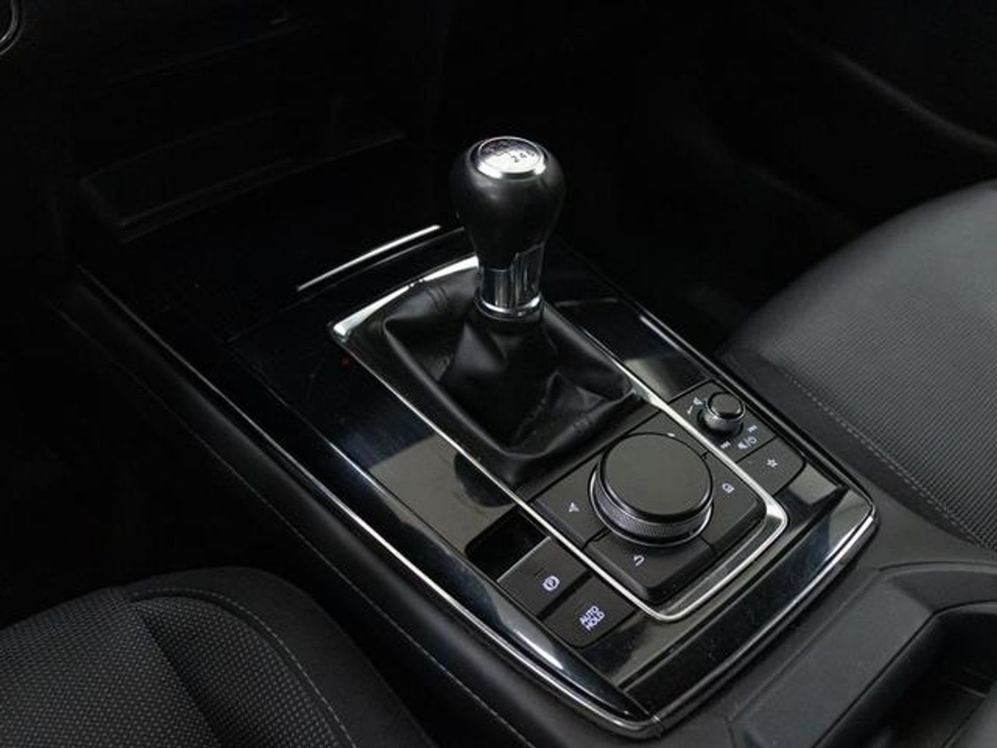 Mazda CX-30 2.0 Skyactiv-X Zenith 132 kW (180 CV)