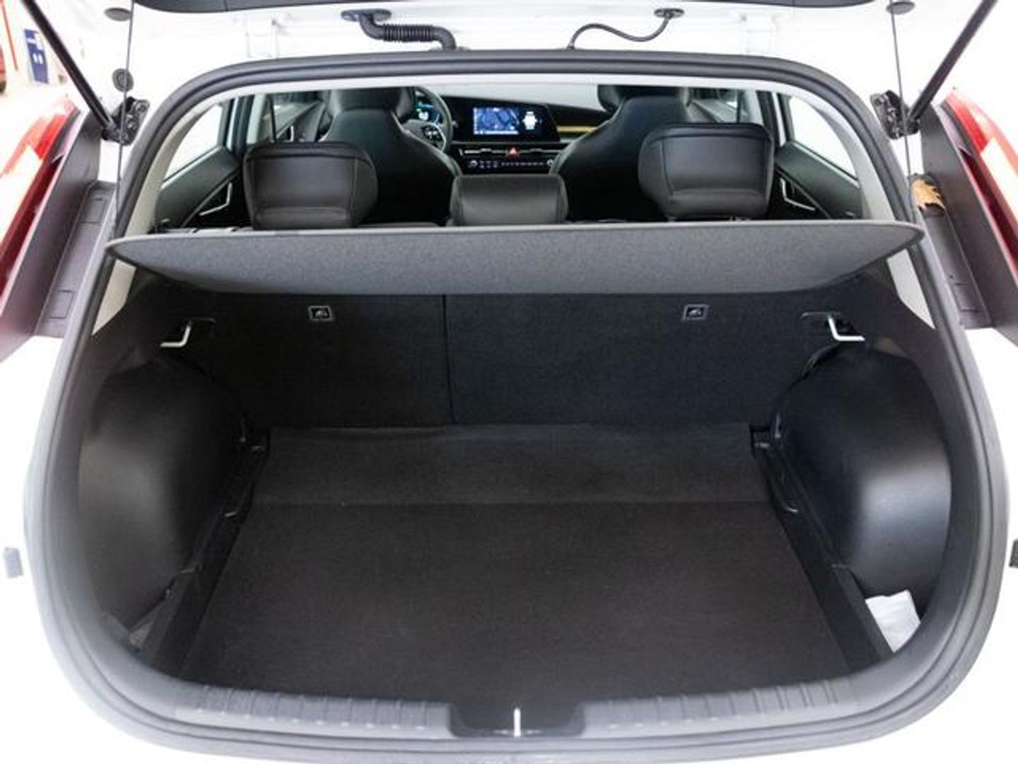 Kia Niro 1.6 GDi HEV Concept 104 kW (141 CV)
