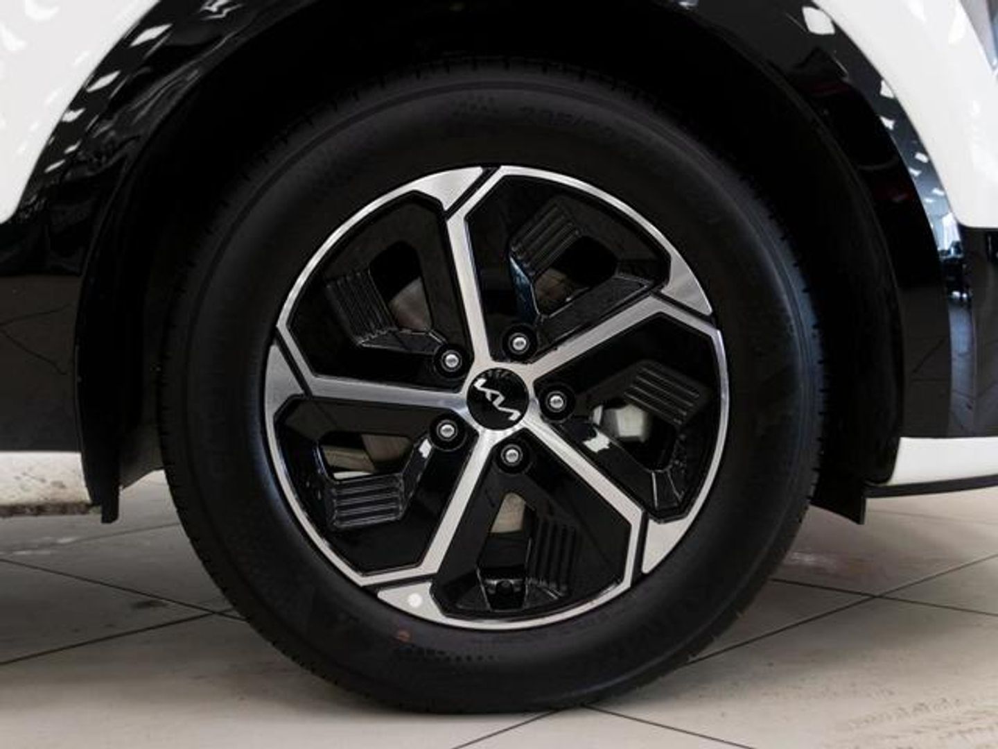 Kia Niro 1.6 GDi HEV Concept 104 kW (141 CV)