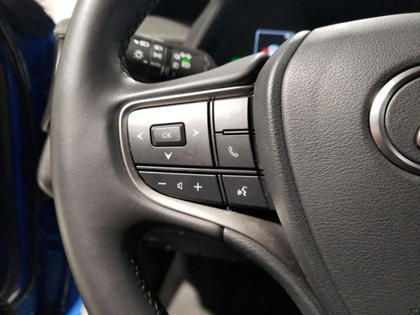 Lexus UX UX 250h Business 2WD 135 kW (184 CV)