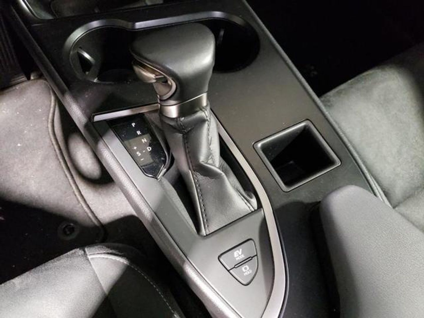Lexus UX UX 250h Business 2WD 135 kW (184 CV)