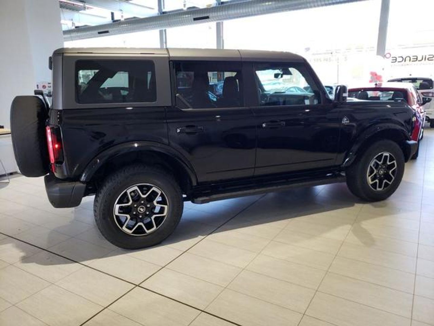 Ford Bronco 2.7 EcoBoost V6 Outer Banks 4x4 In Auto 246 kW (335 CV)