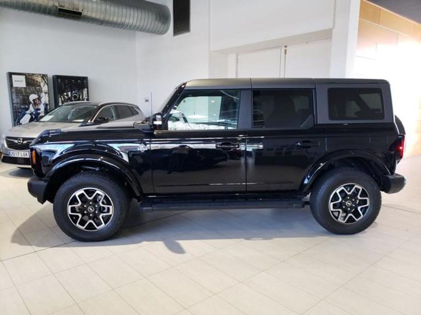 Ford Bronco 2.7 EcoBoost V6 Outer Banks 4x4 In Auto 246 kW (335 CV)