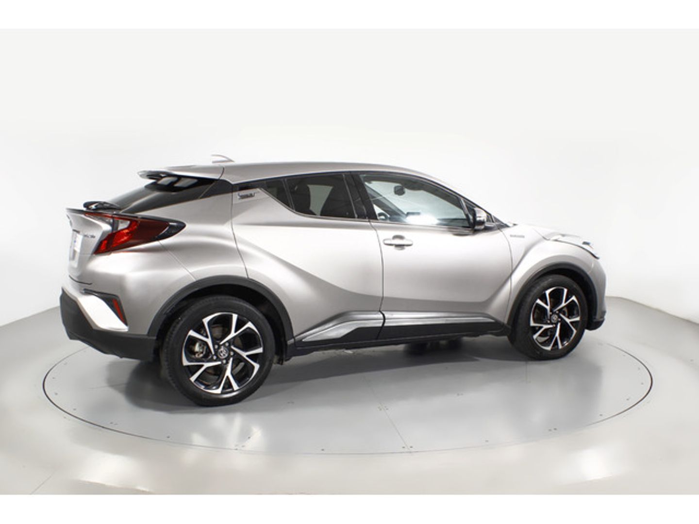 Toyota C-HR 1.8 125H Advance 90 kW (122 CV)