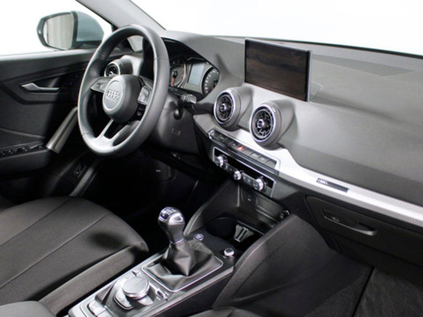 Audi Q2 Advanced 30 TFSI 81 kW (110 CV)
