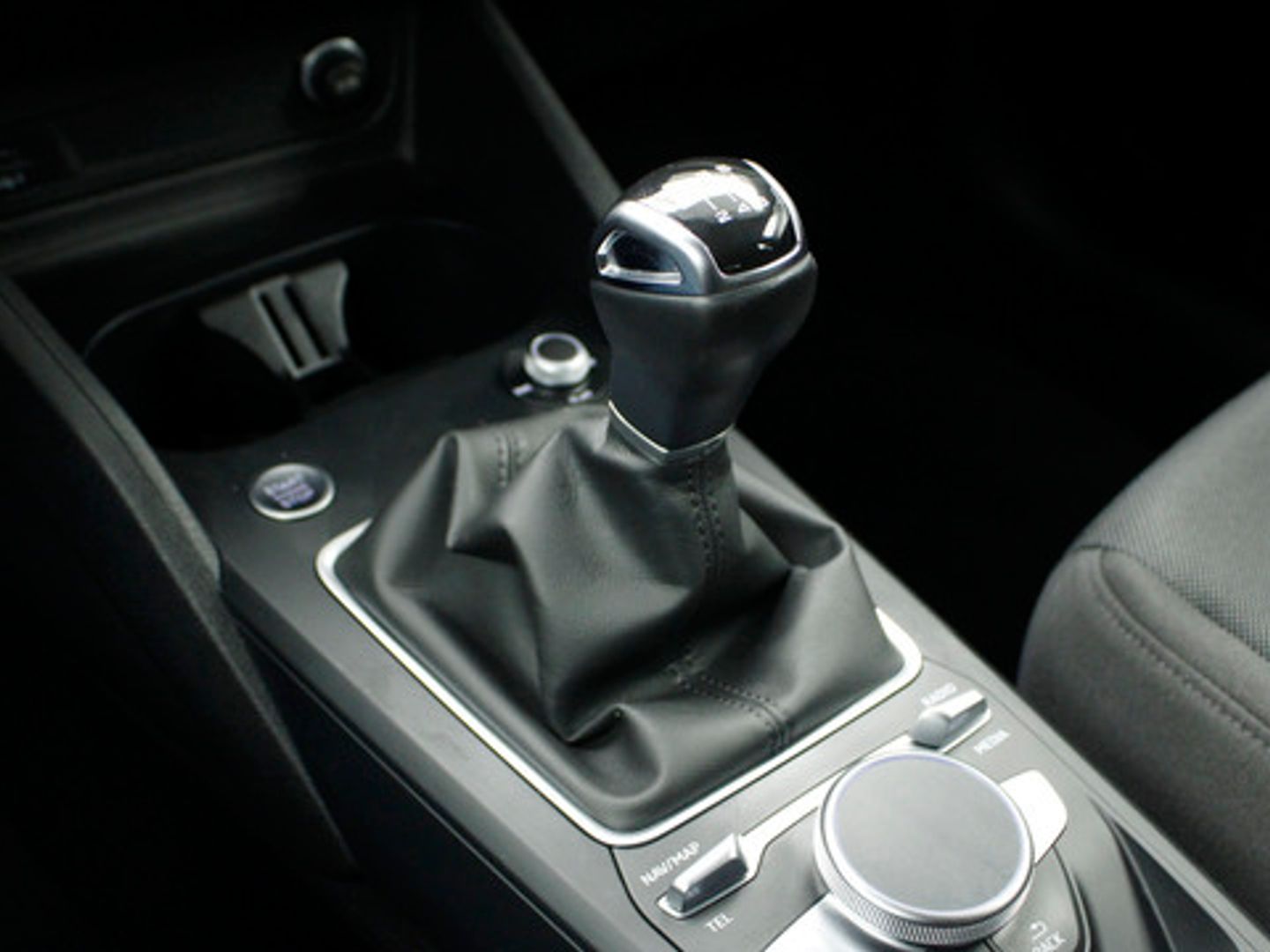 Audi Q2 Advanced 30 TFSI 81 kW (110 CV)