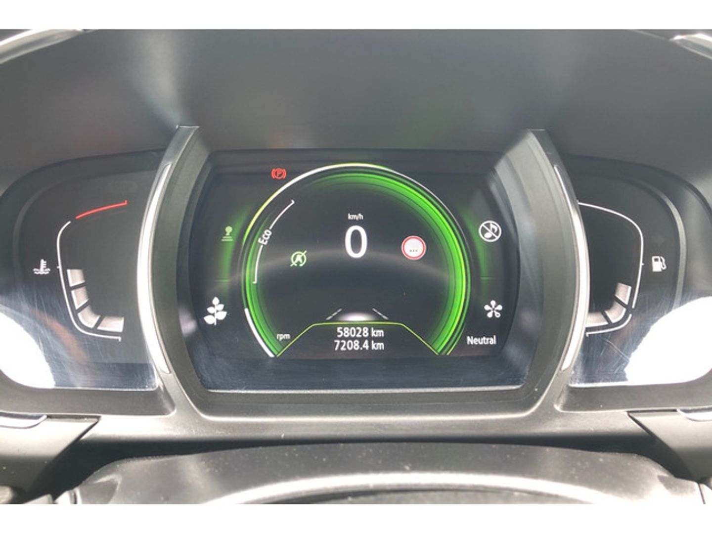 Renault Grand Scenic Zen TCe 103 kW (140 CV) GPF